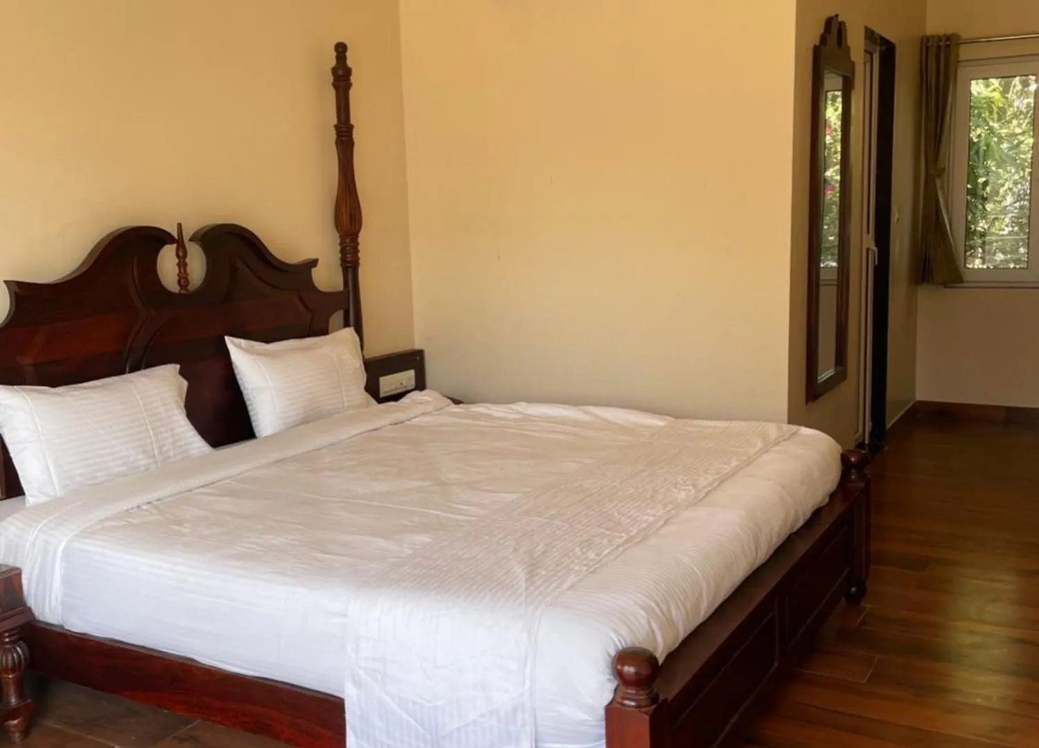 Vrindavan Greens Resort Udaipur Hotel