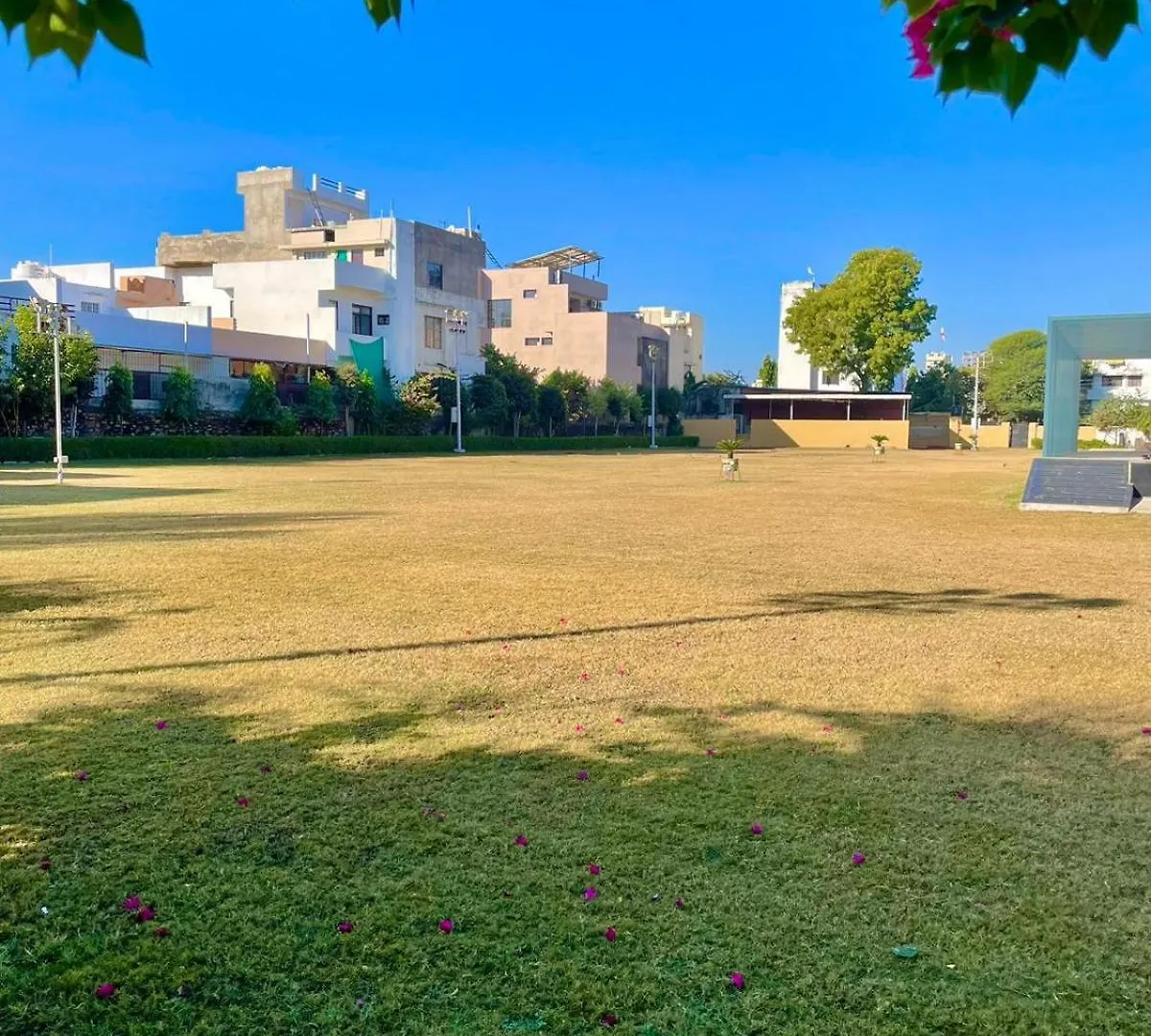 Vrindavan Greens Resort Udaipur Hotel